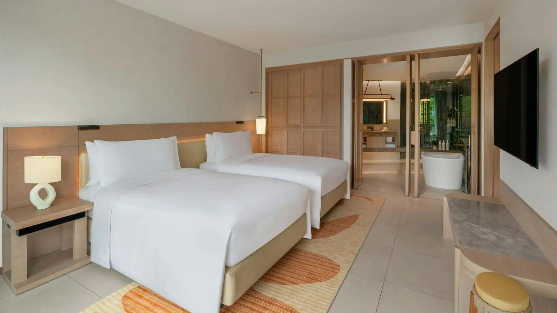 Le Meridien Phuket Mai Khao Beach Resort