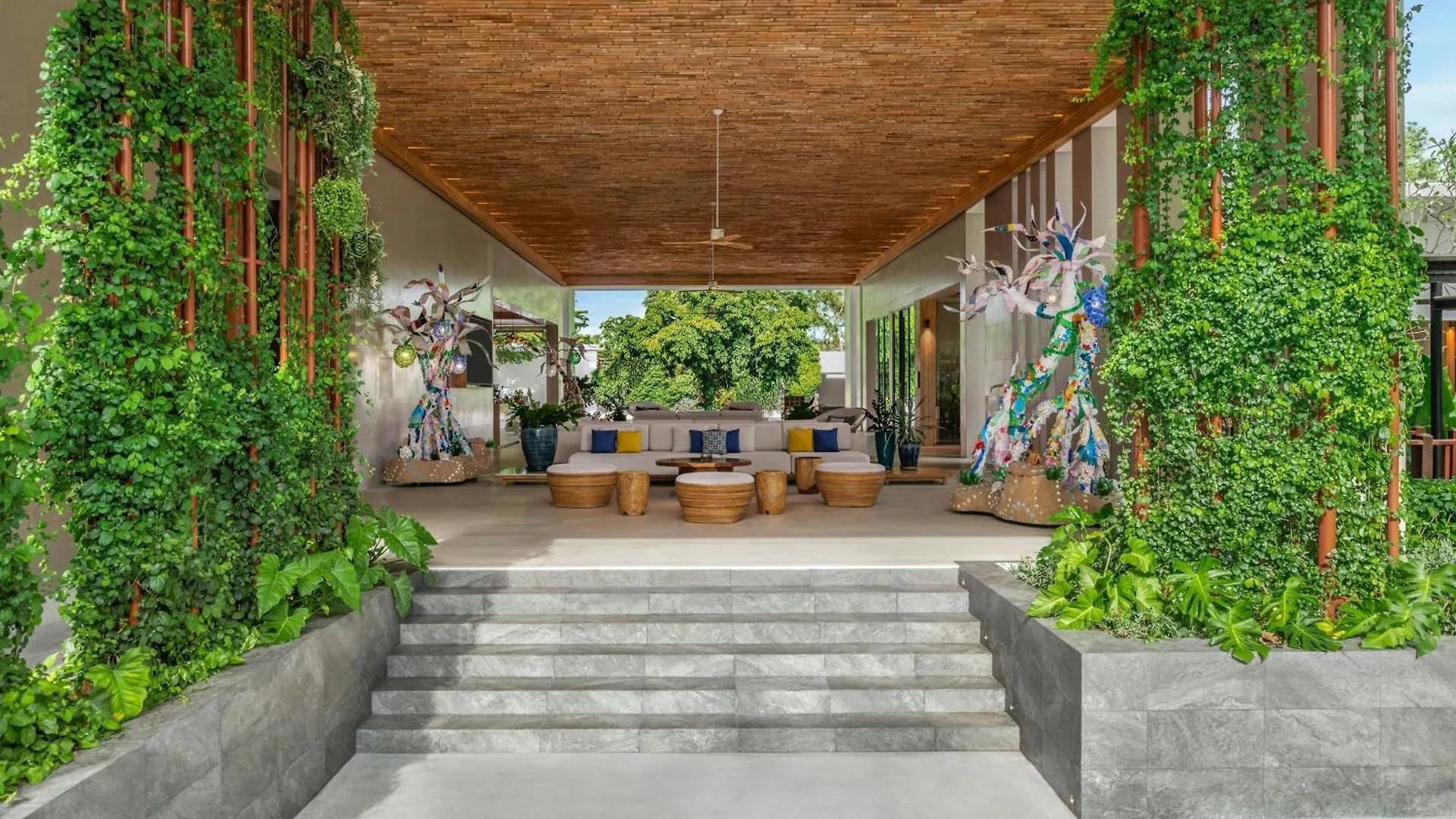 Hotel Le Meridien Phuket Mai Khao Beach Resort