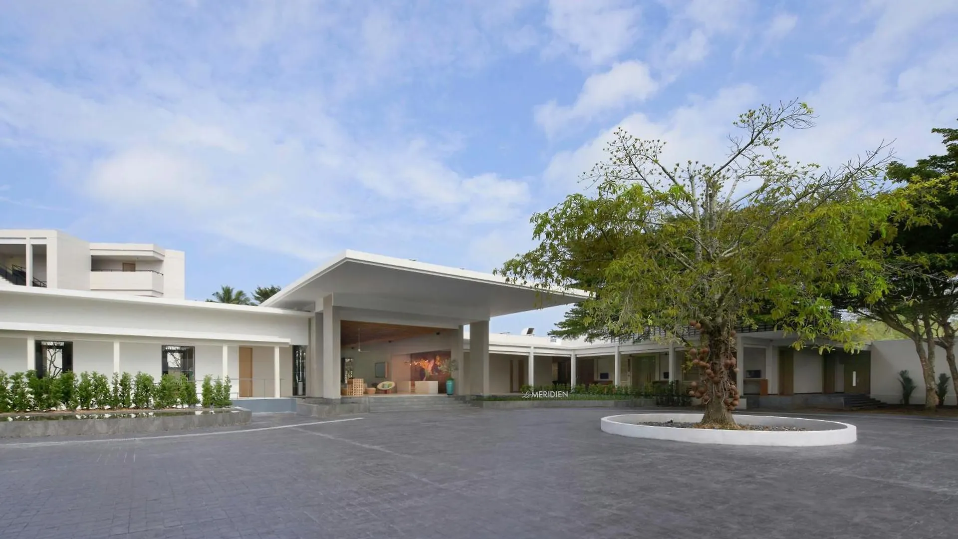 Hotel Le Meridien Phuket Mai Khao Beach Resort